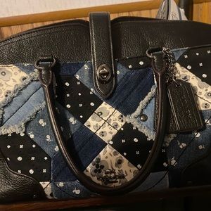 Coach bag with shoulder strap. Smoke free